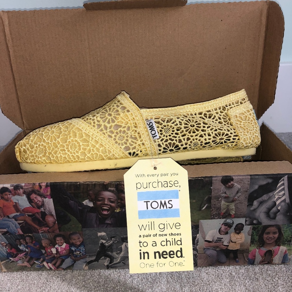Lemon Crochet Toms